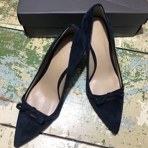 Suede Ann Taylor suede heels